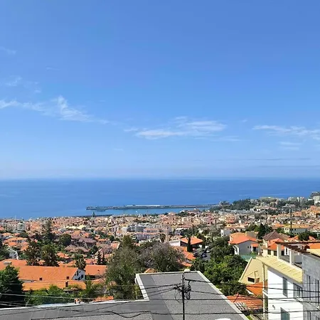 Apartment Consolacao Sea View